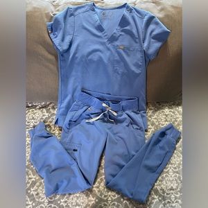 FIGS blue scrub set